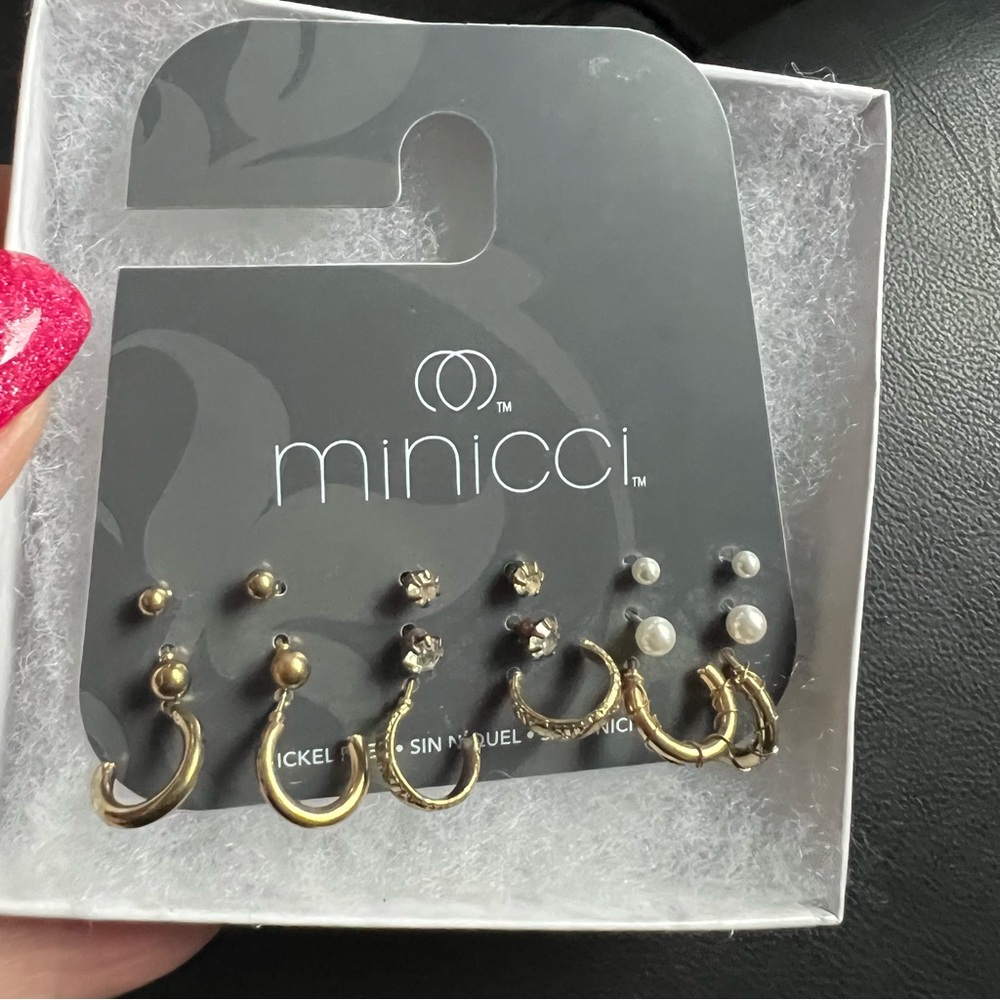 NWT EARRINGS